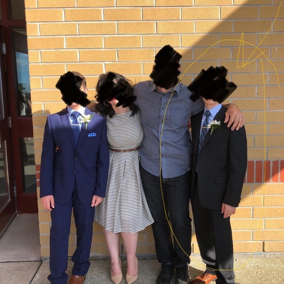 Michael Kors two-piece suit for boys - Picture 8 of 8